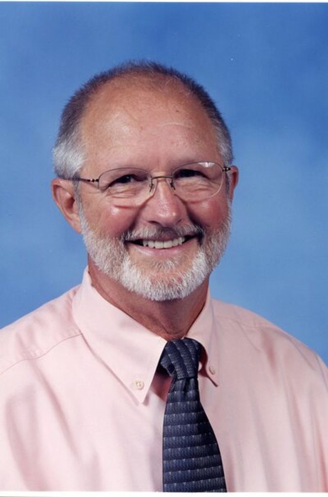 Roger Wayne Hollifield Profile Photo