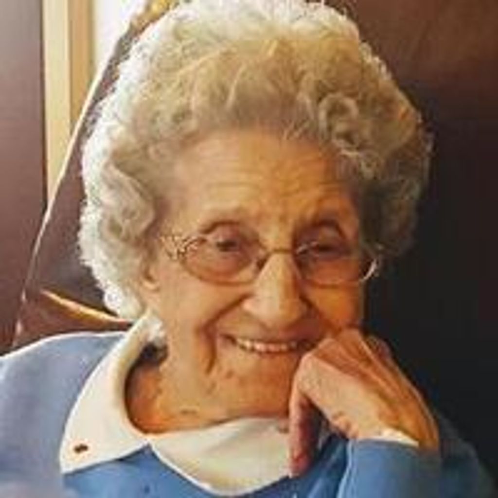 Pearl R Latour