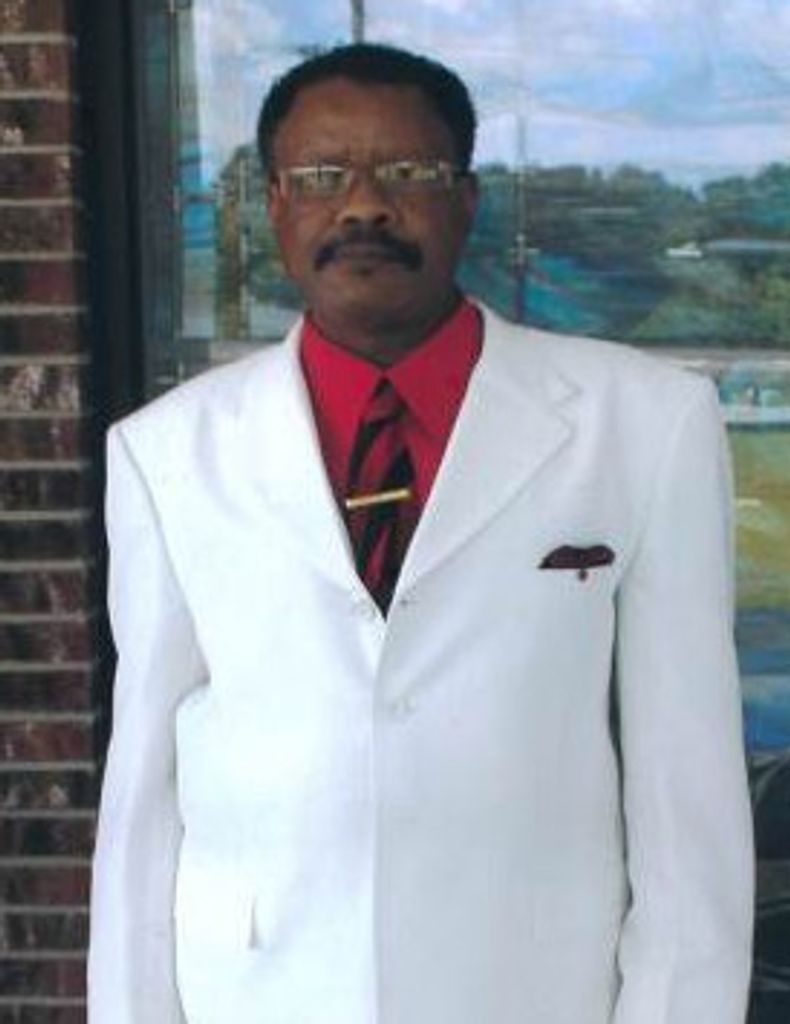Lennis Mcqueen Profile Photo