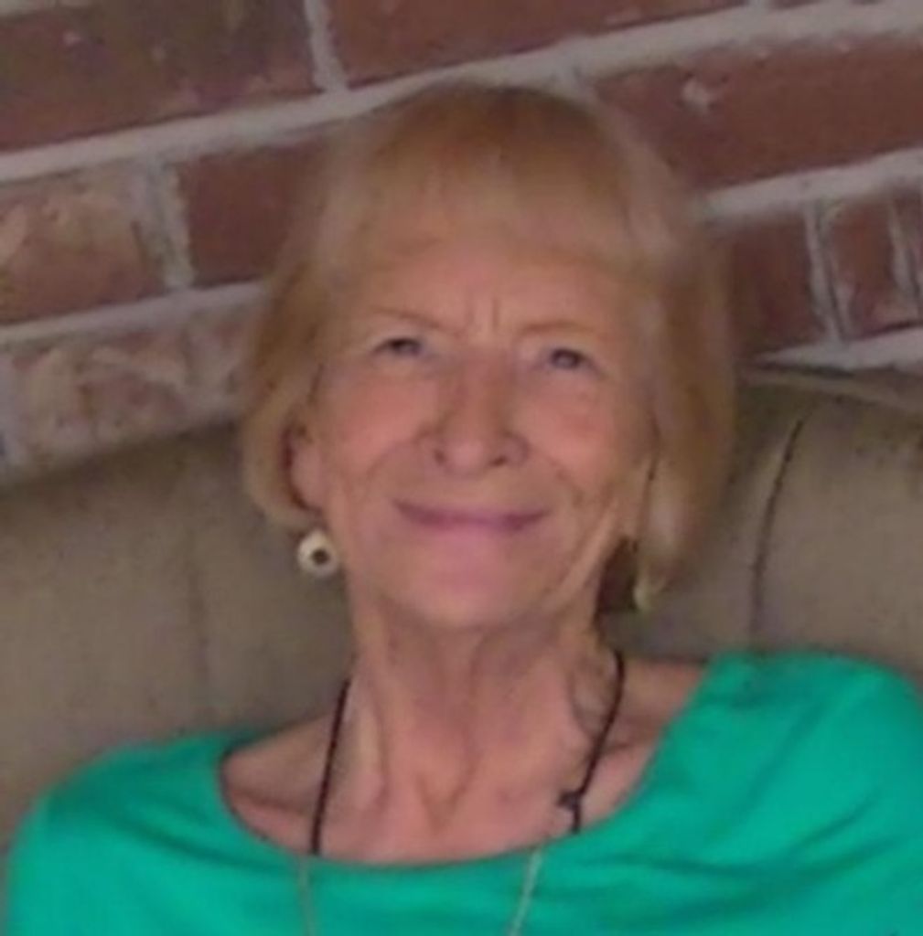 Christine T Lee Profile Photo