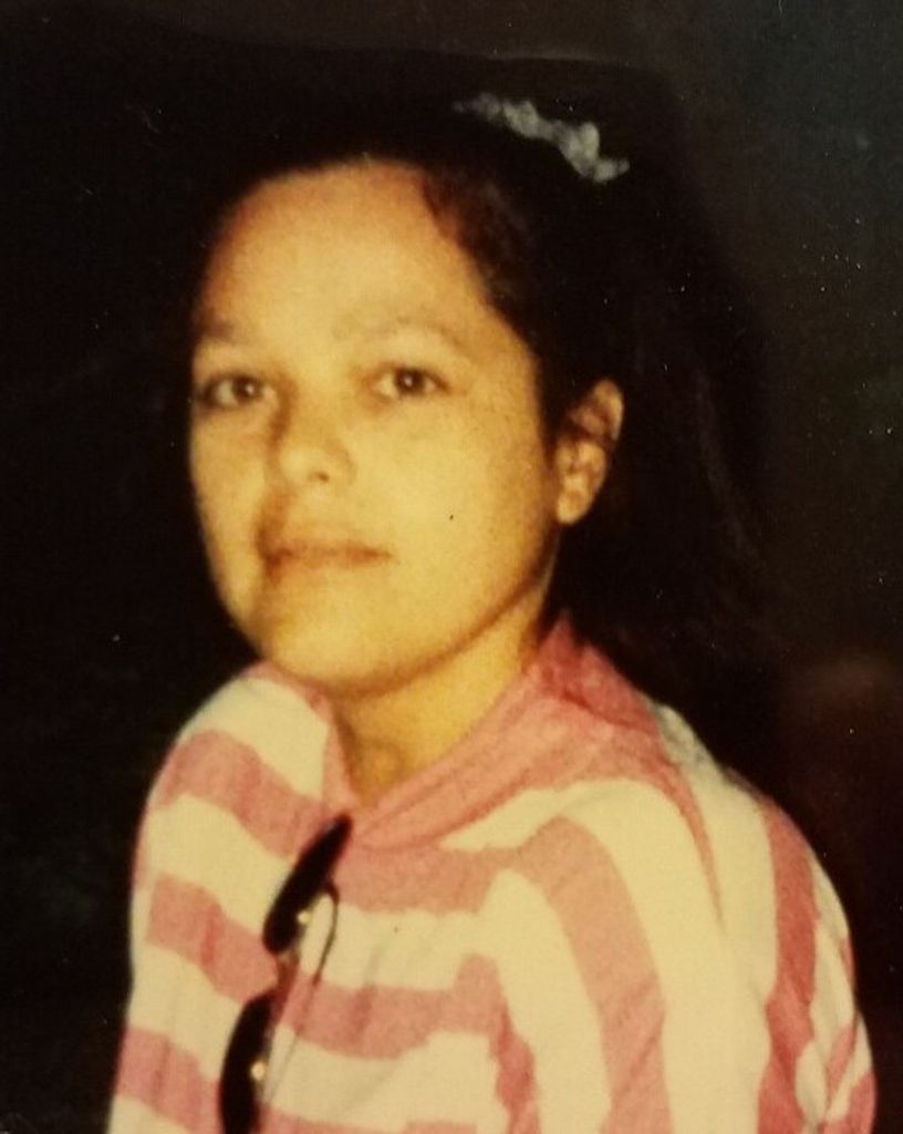 Aurea L Velez Profile Photo