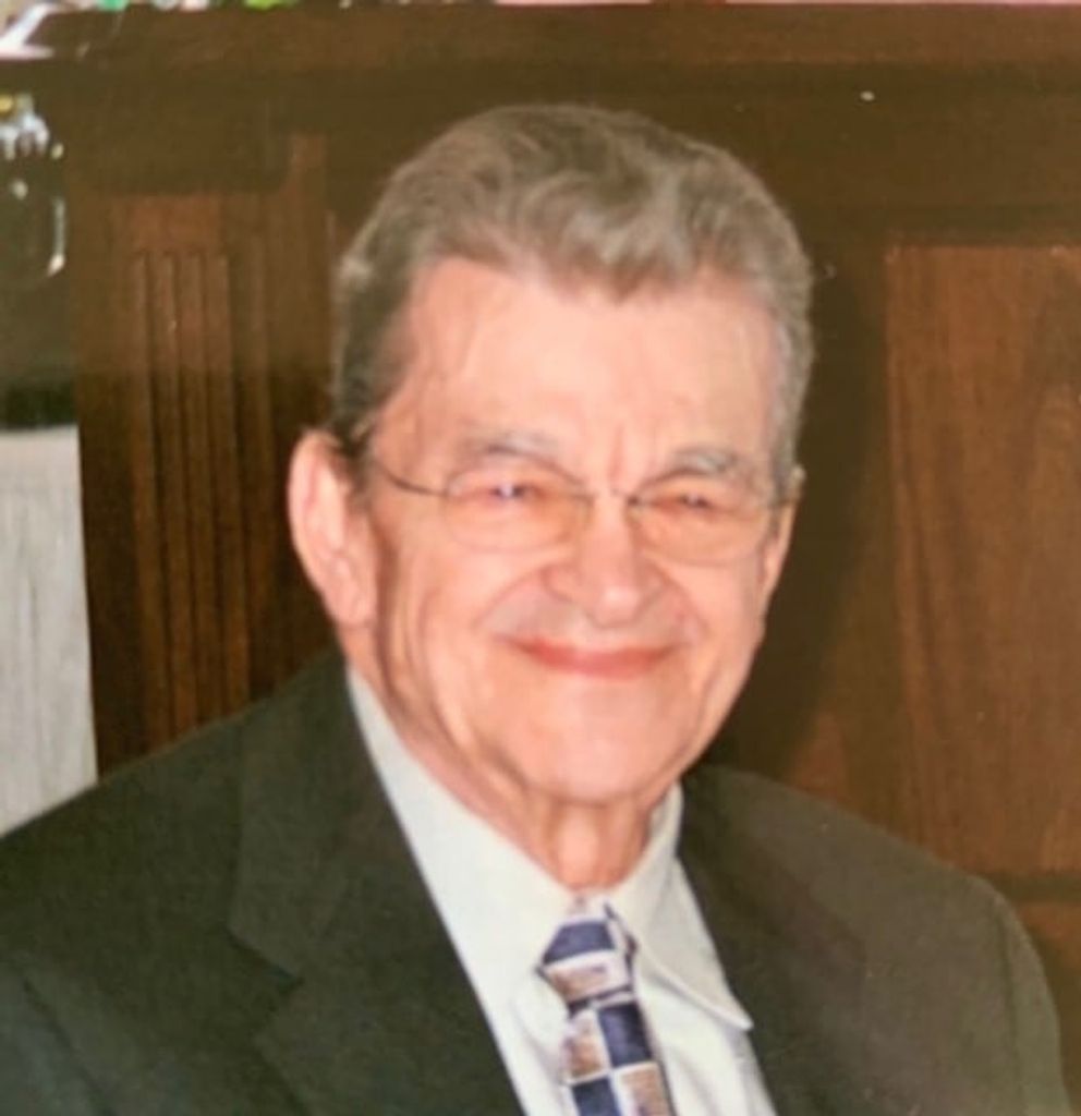 Lorenzoni, Mario John