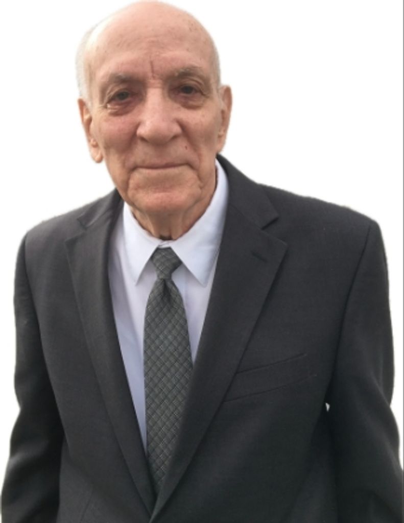 Elton Elias Hunt Profile Photo