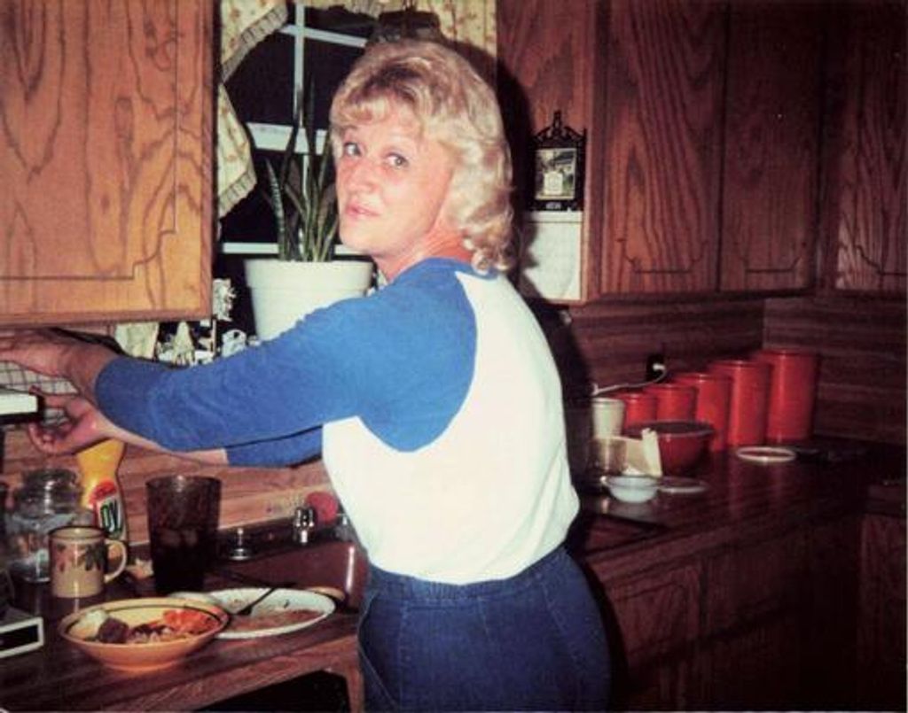 Shirley Ann Mantooth Profile Photo