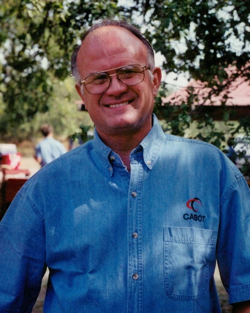 Darell Luster