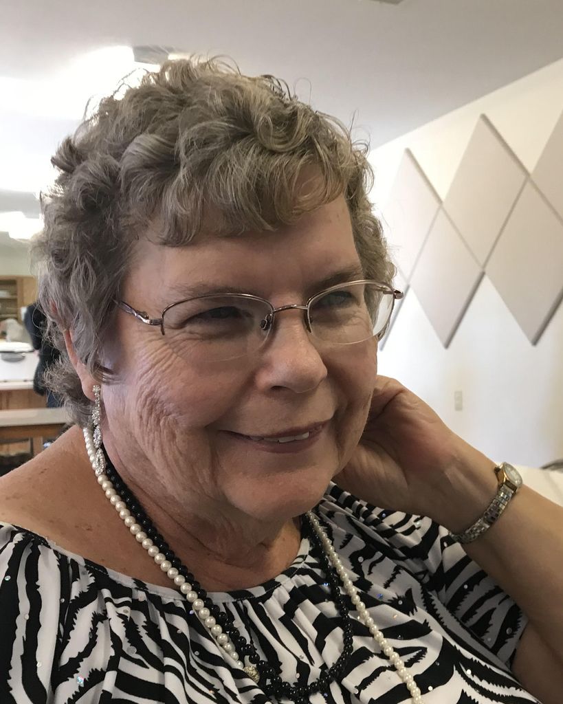 Lois Eileen Freeland