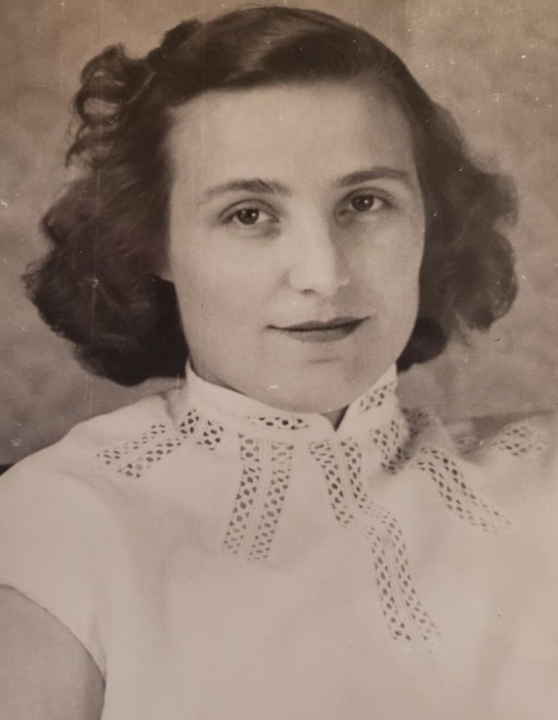 Elisabeth Yoder Profile Photo