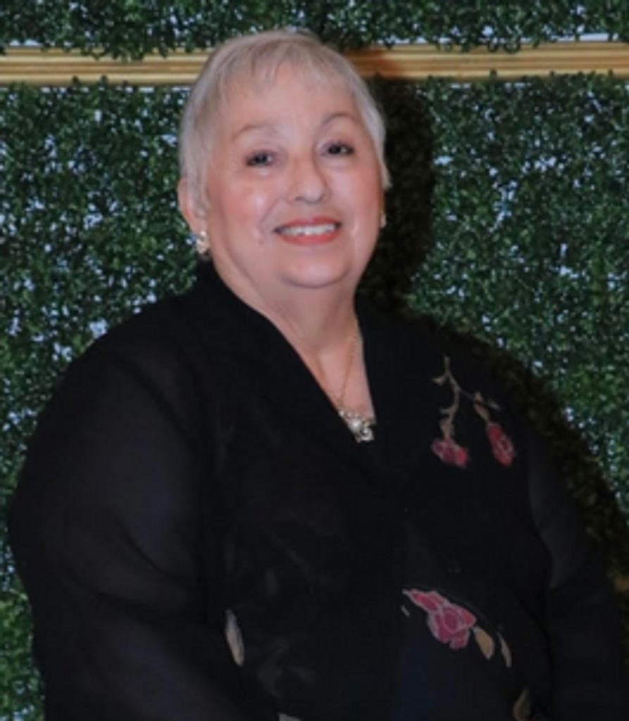 Cristina L. Luna Profile Photo