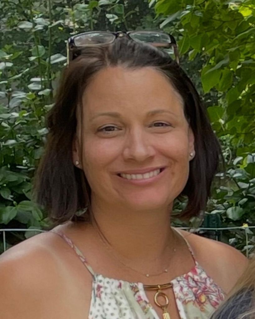 Jennifer "Jenn" Scott