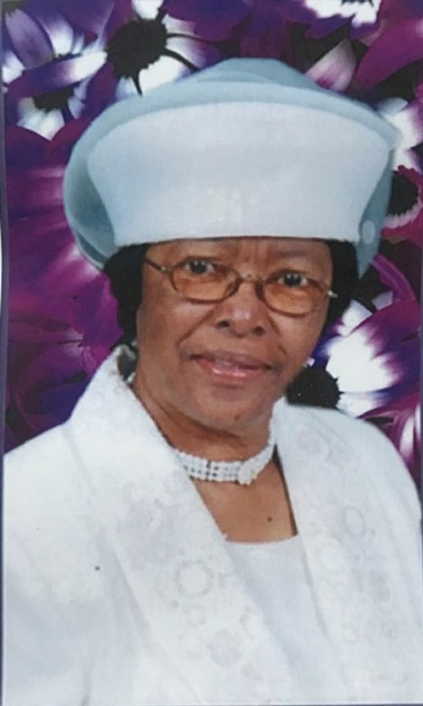 Lou Ellen (Moultrie)  Bethea