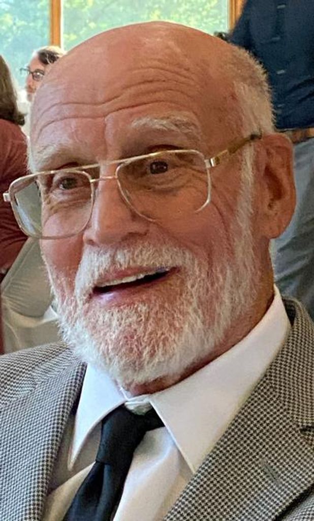 Robert "Bob" Carl Stull Profile Photo