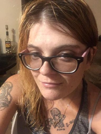 Emily Dawn Laub photo gallery thumbnail 7 of 38
