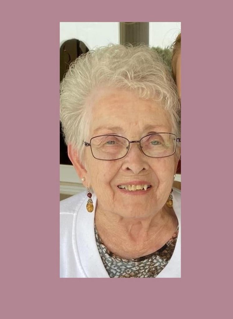 Maxine Van Hoever Profile Photo
