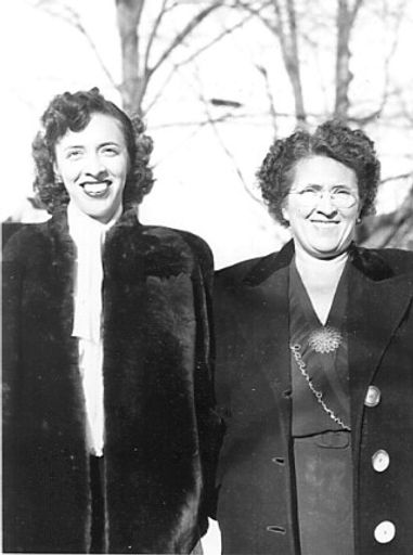 Audrey Whitehead photo gallery thumbnail 11 of 65