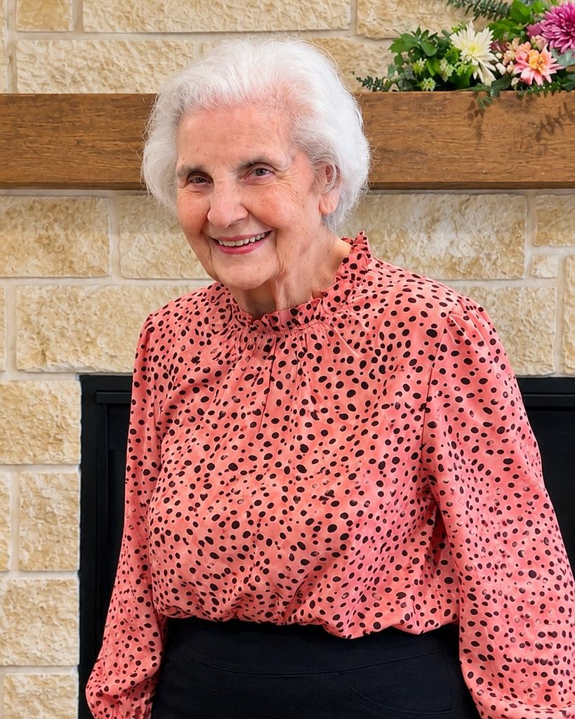Pauline Elizabeth Moore Profile Photo