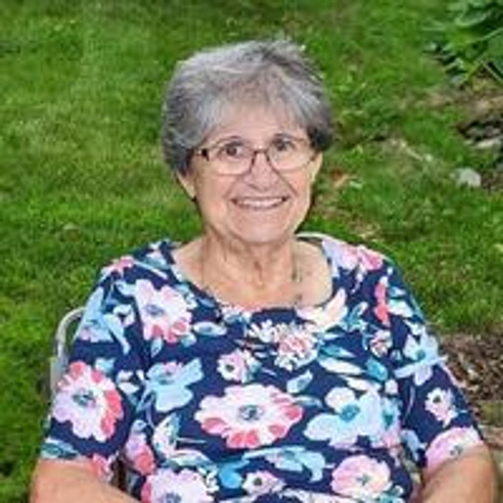 Louise Emily Burg Profile Photo
