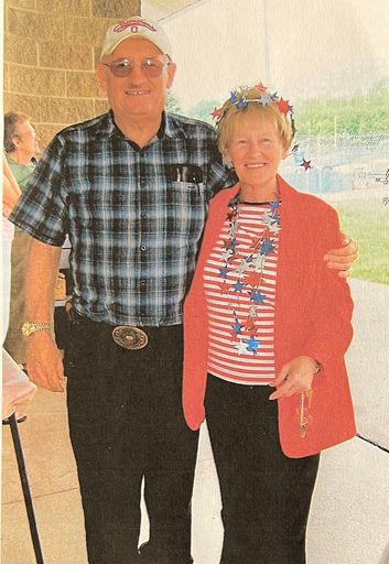 Wayne L. Ellsworth photo gallery thumbnail 6 of 101