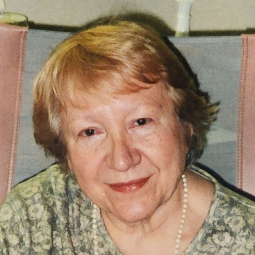 Julia Roche Profile Photo