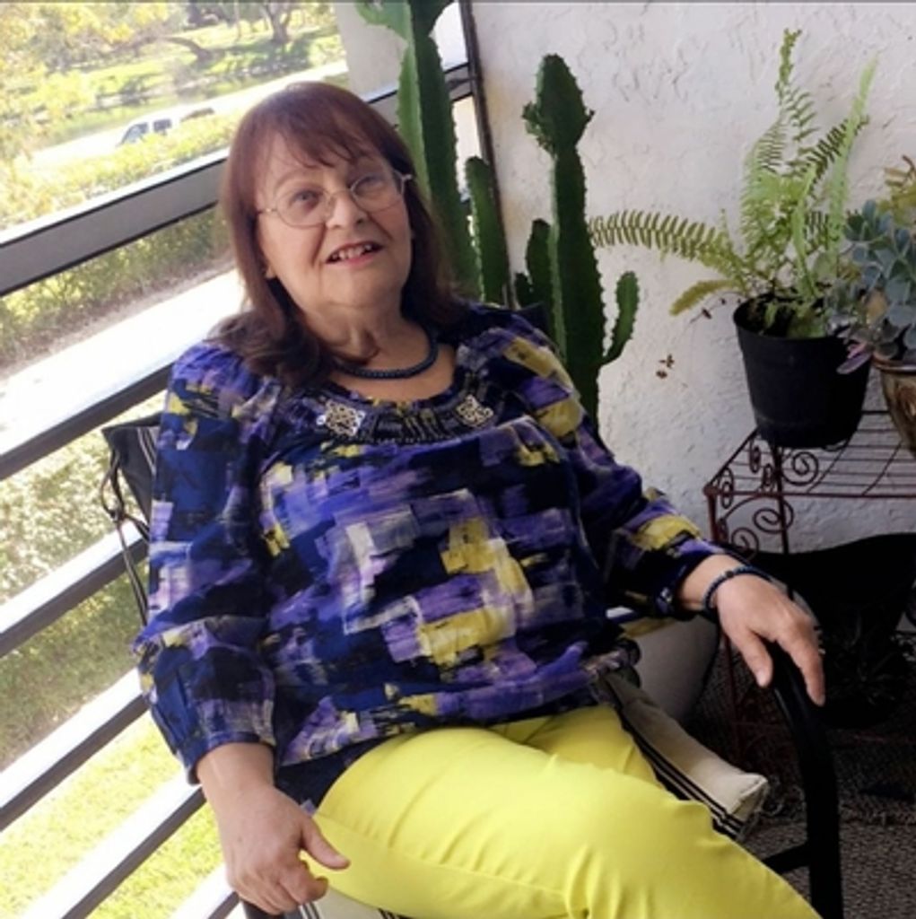 Tomasa Santiago Profile Photo