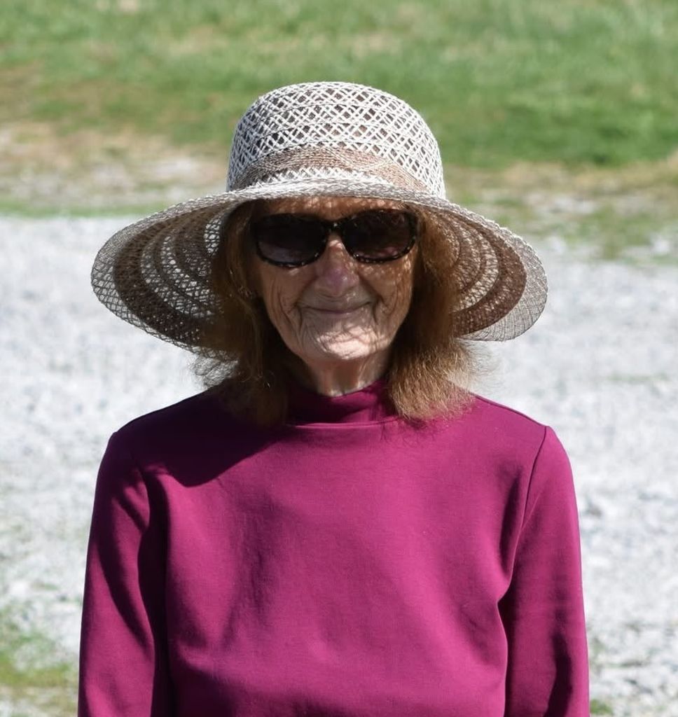 Atha Clay Ellis Profile Photo