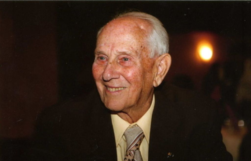 Leslie  Foster