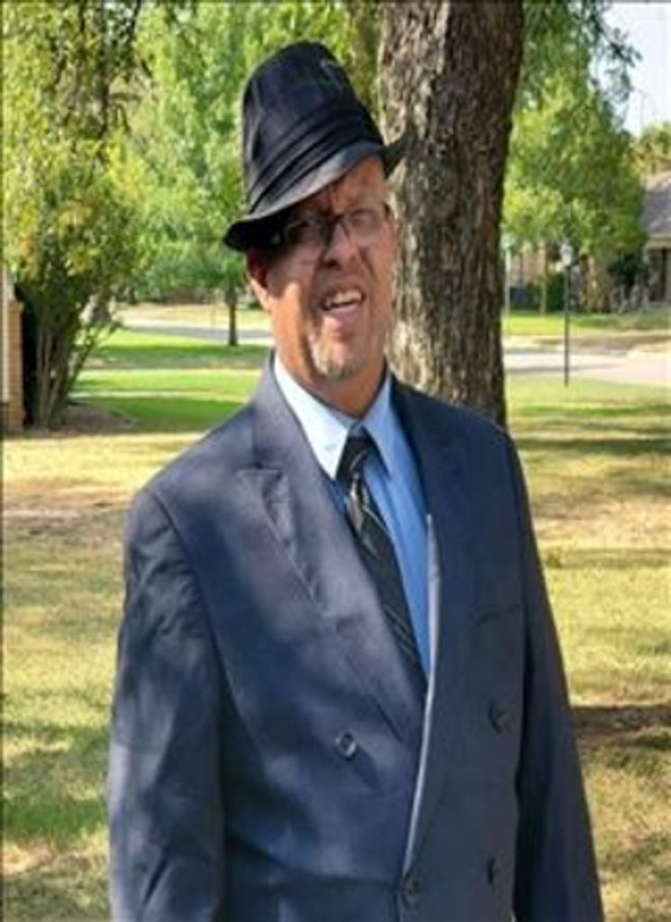 Michael Kelly
