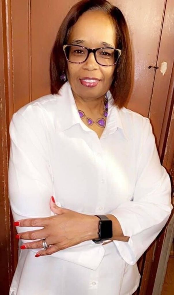 Lisa Lynnette Deboes Profile Photo