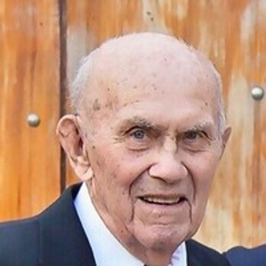 Lowell E. "Sie" Rupp