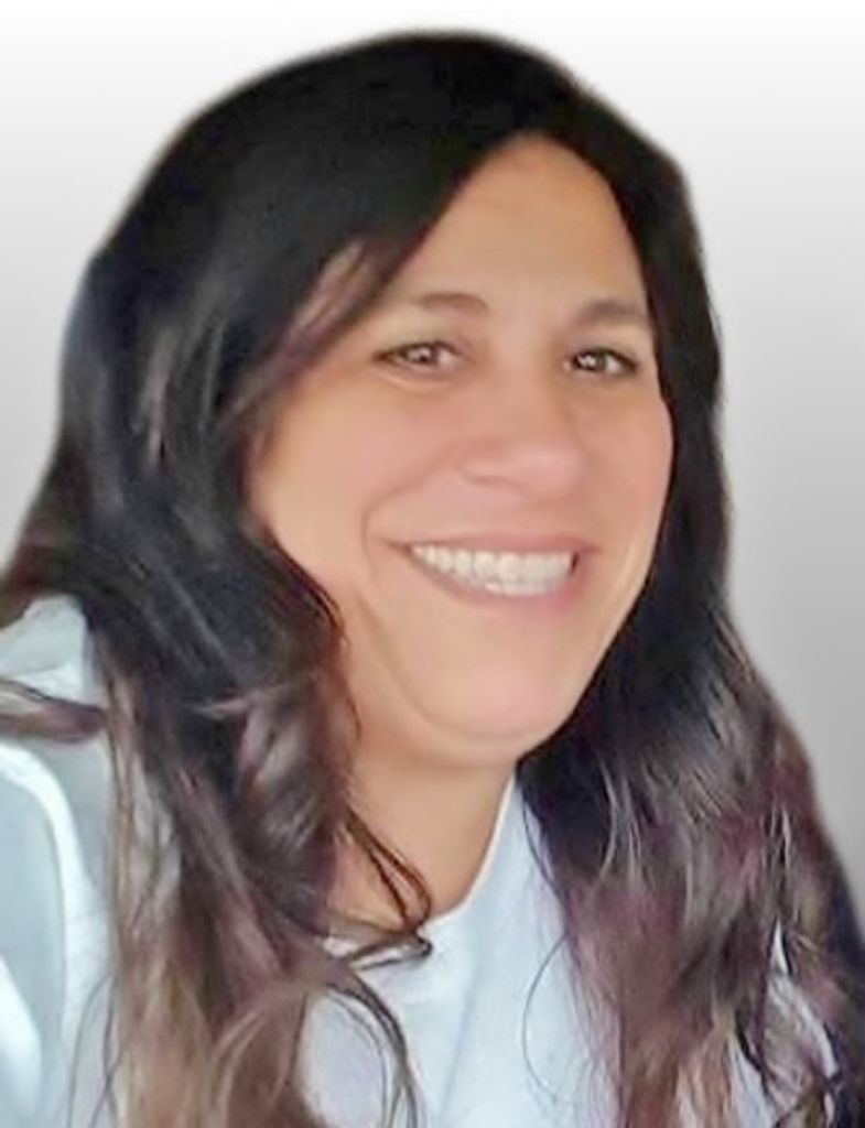 Julie (Simone) Hughes Profile Photo