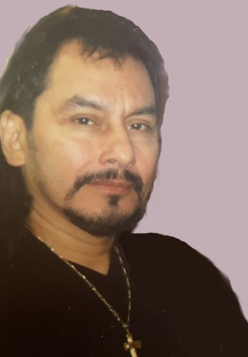 Mario Ernesto Chavez photo gallery thumbnail 1 of 4