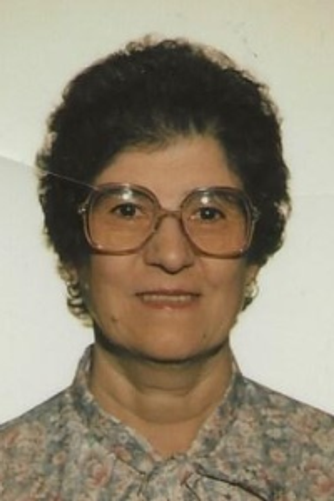 Maria A. (Tavares) Silva