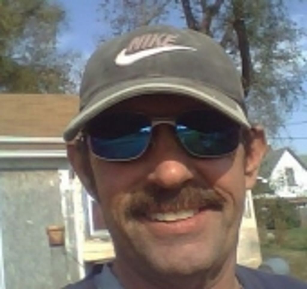 Daniel  R. Knuth