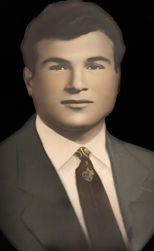 Manoli Savvenas Profile Photo