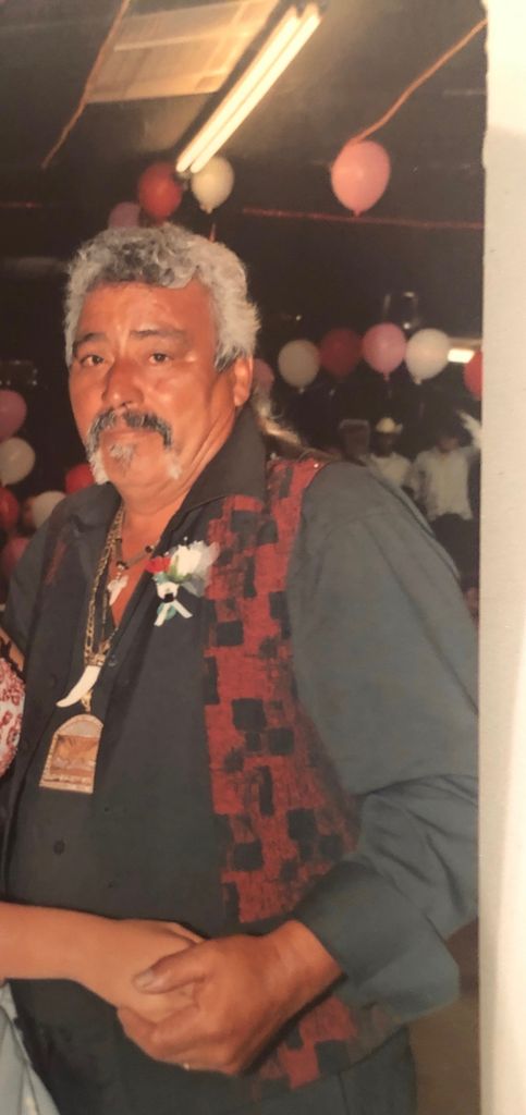 Juan Flores Cisneros