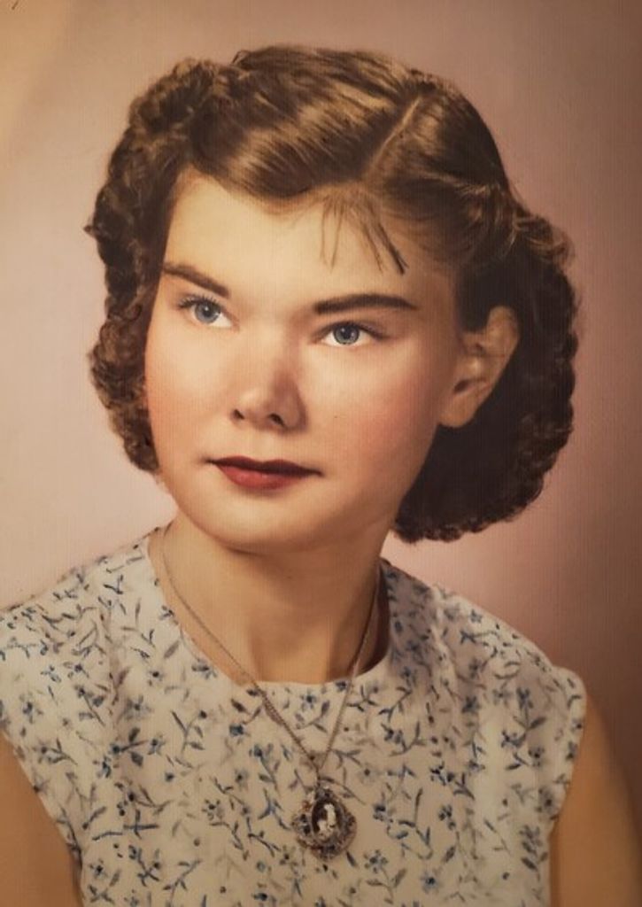 Sandra Lou Vagedes Profile Photo