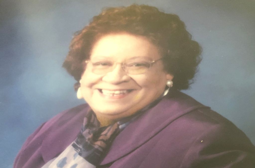 Mrs. Zena Love Hill Profile Photo