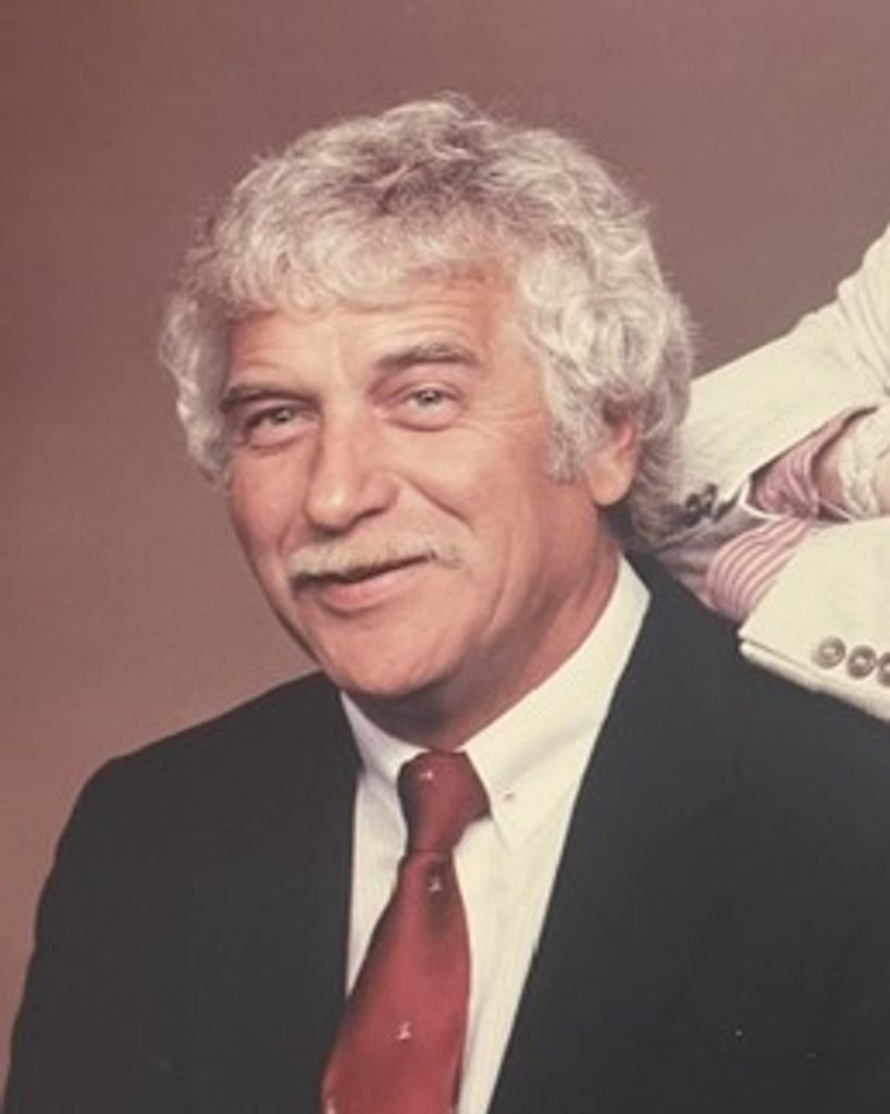 Thomas Cieslewicz Profile Photo
