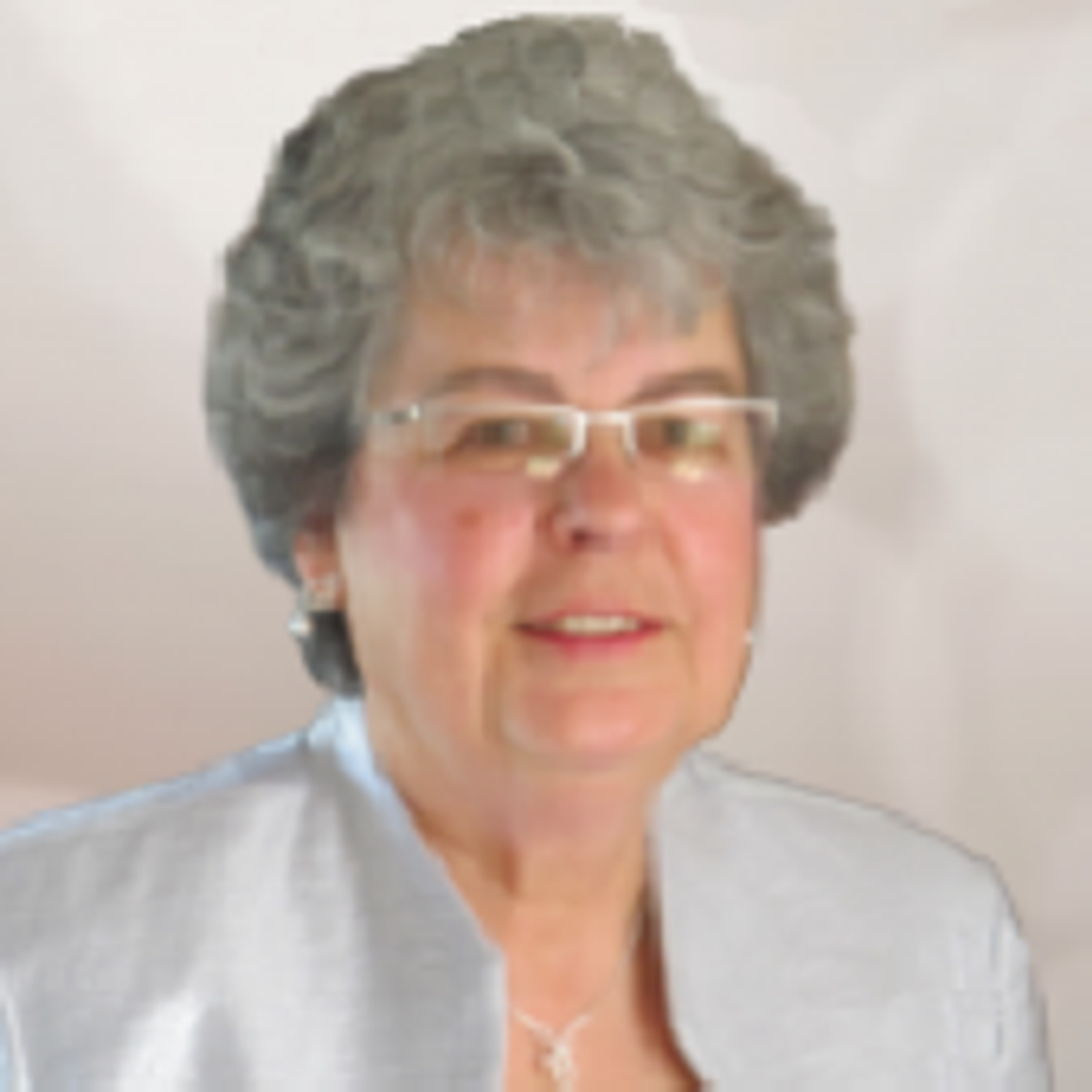 Edna Mae Kujawski Profile Photo