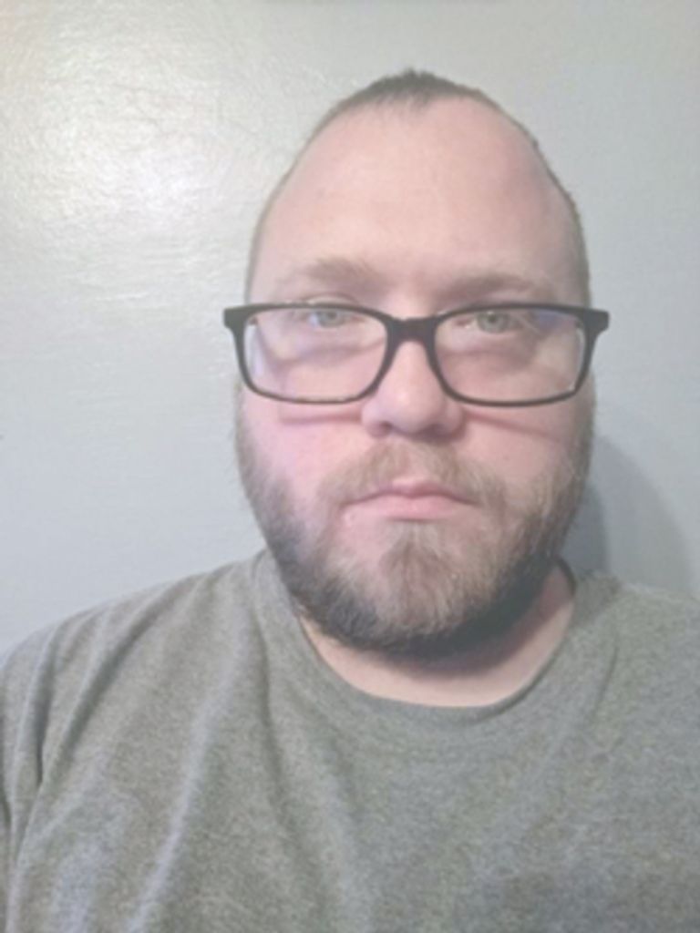 Daniel Lee Gibson Profile Photo