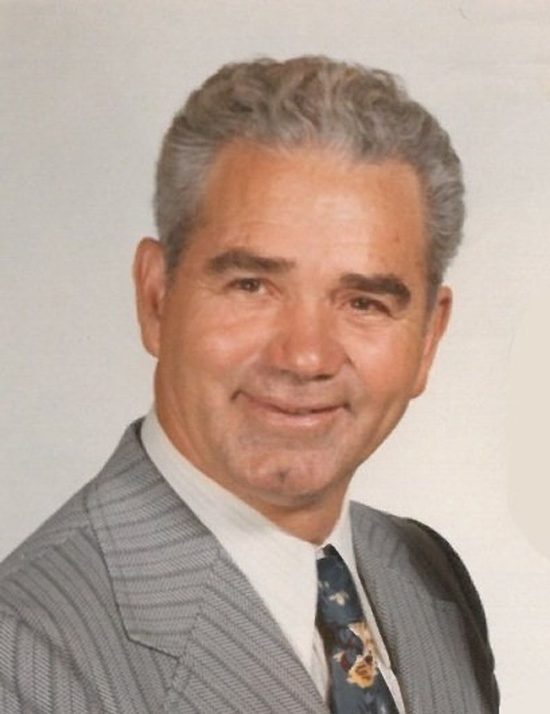 Travis Land Reynolds Profile Photo