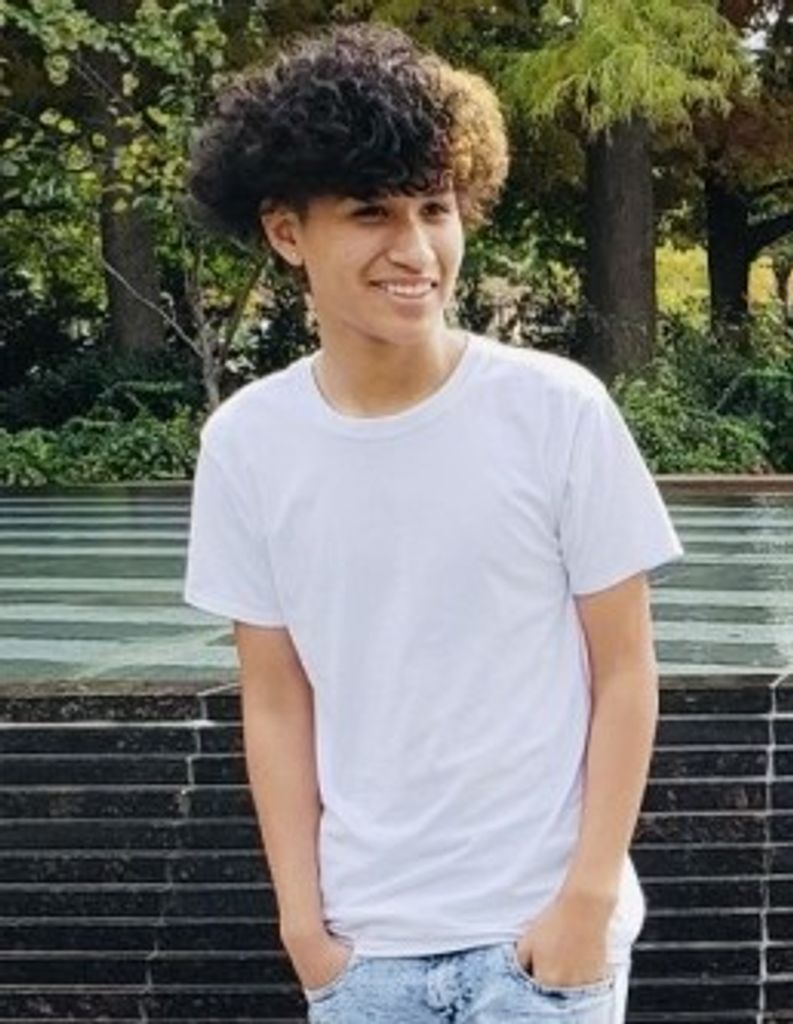 SALVADOR HERNANDEZ