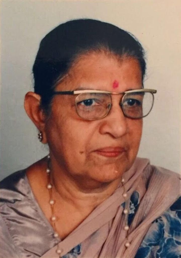 Ms Ishwari Jeoomal Manghnani