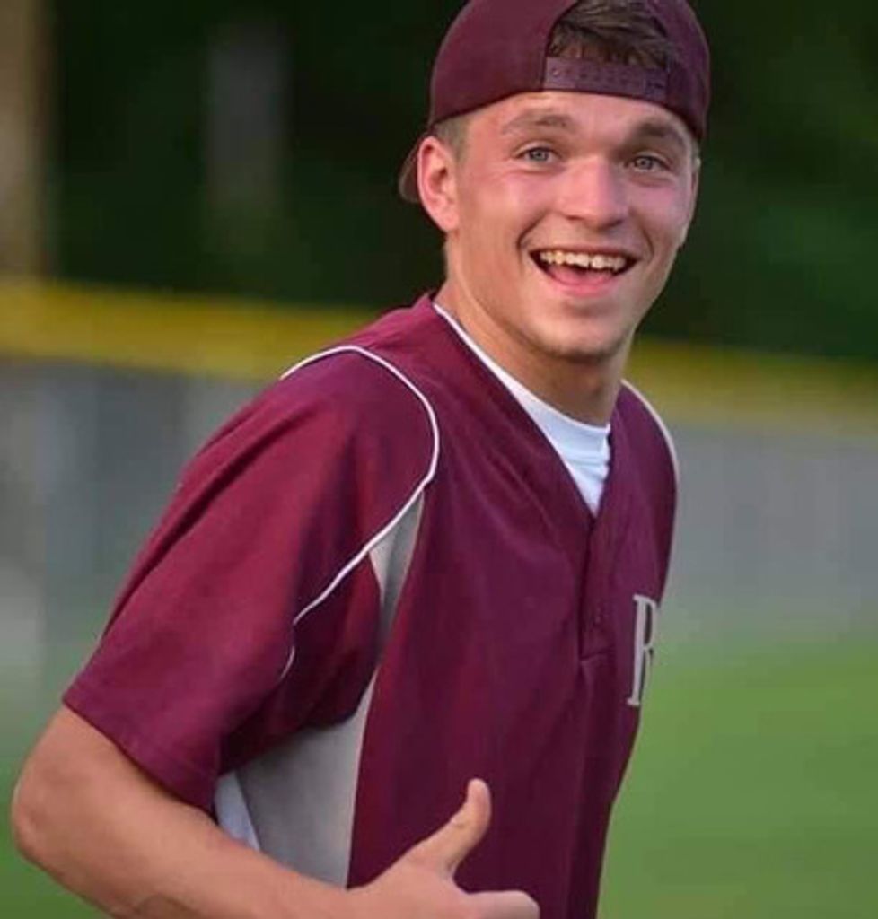 Alex Dillon Yacko Profile Photo