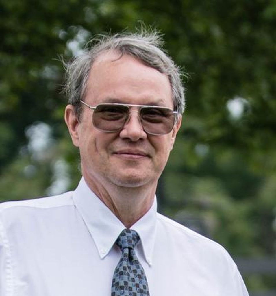 Roy Dean Earnest Profile Photo