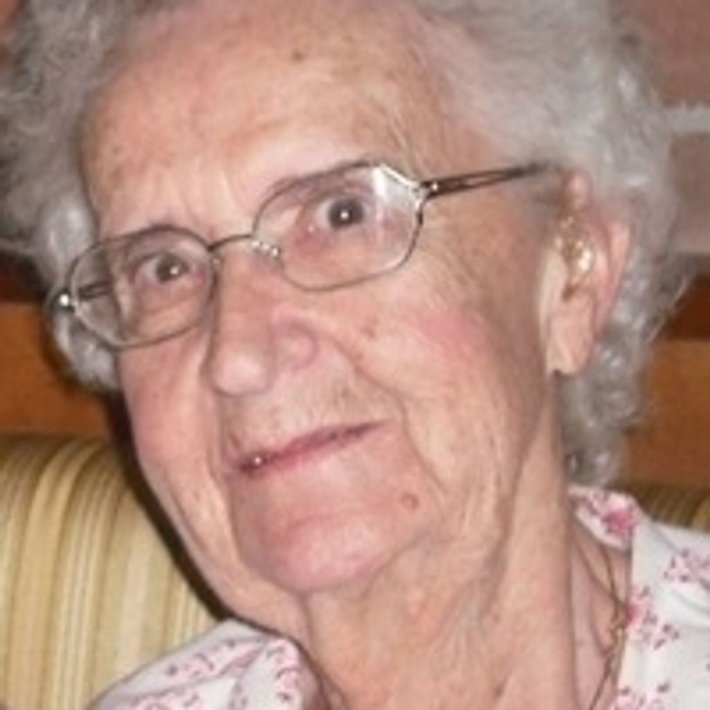 Wilma M Youker (Macarthur)