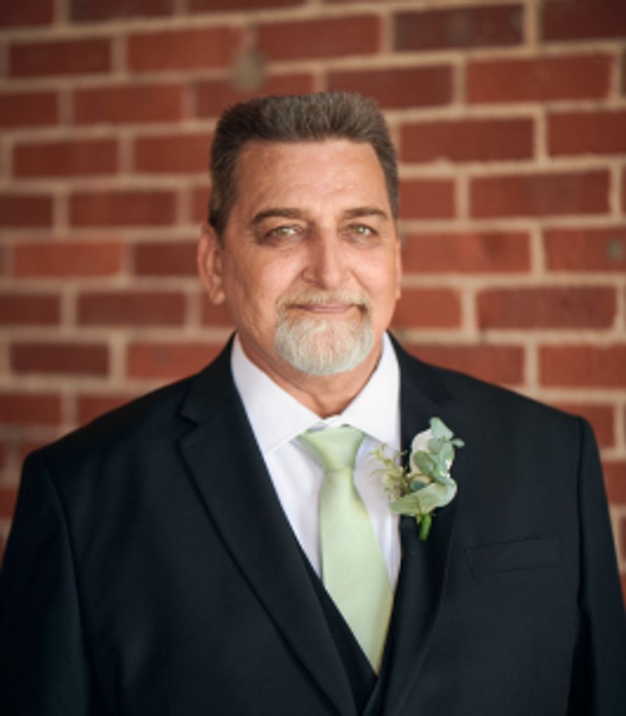 Larry Byron Esterle