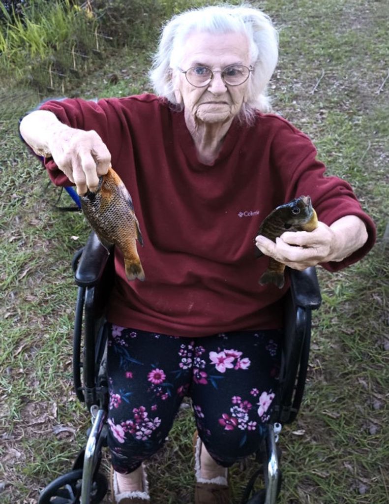 Gladys "Betty" (Wright)  Jones Profile Photo