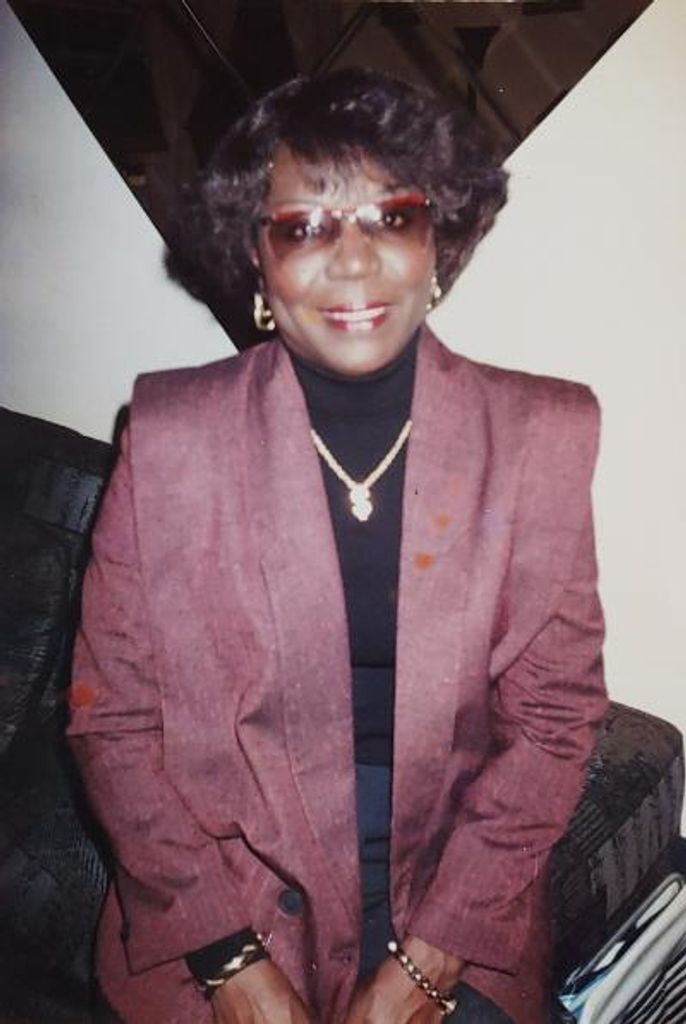 Geraldine Carter Profile Photo