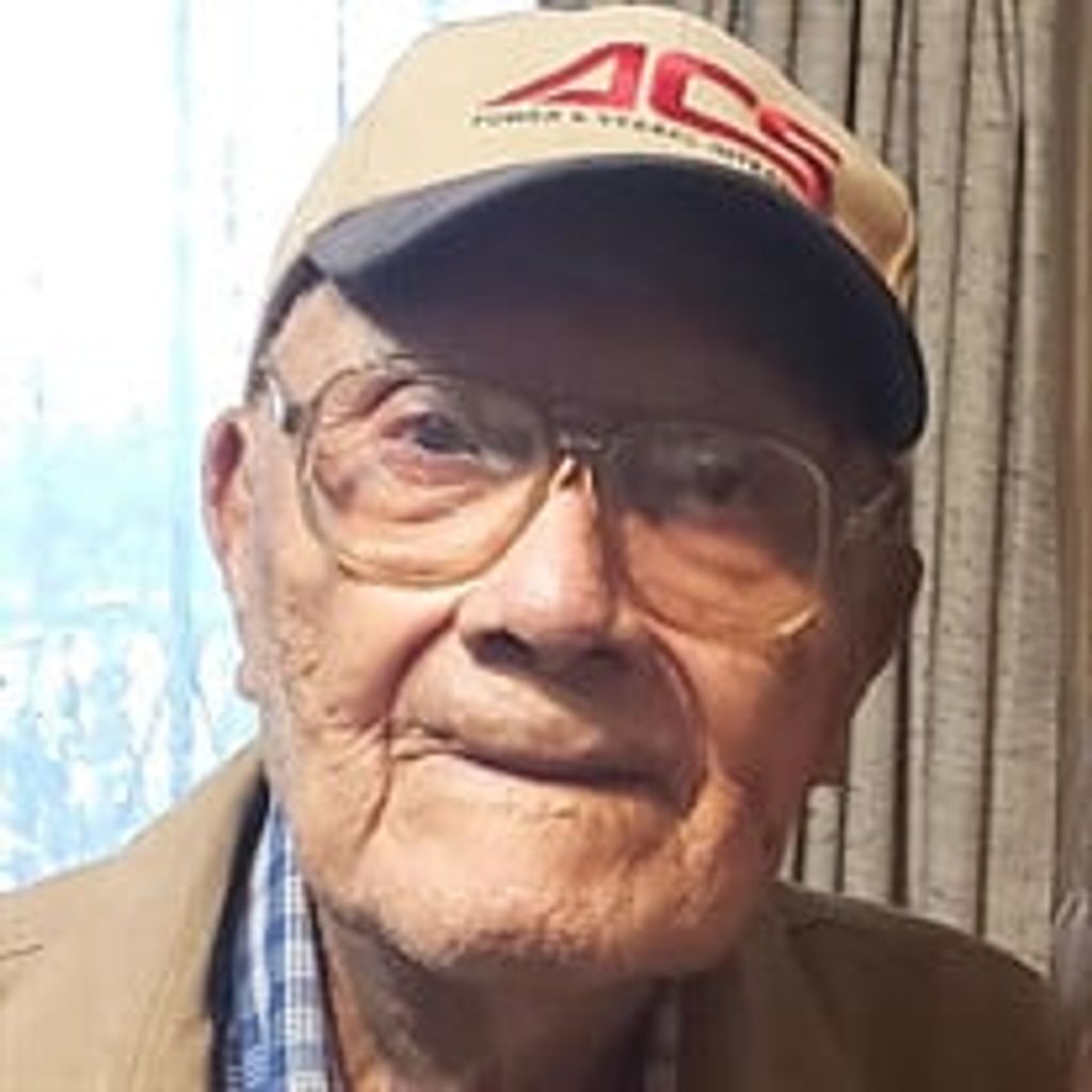 Eulalio Linares Profile Photo