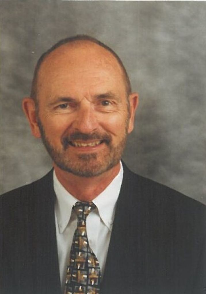 Robert W. Paskel Profile Photo